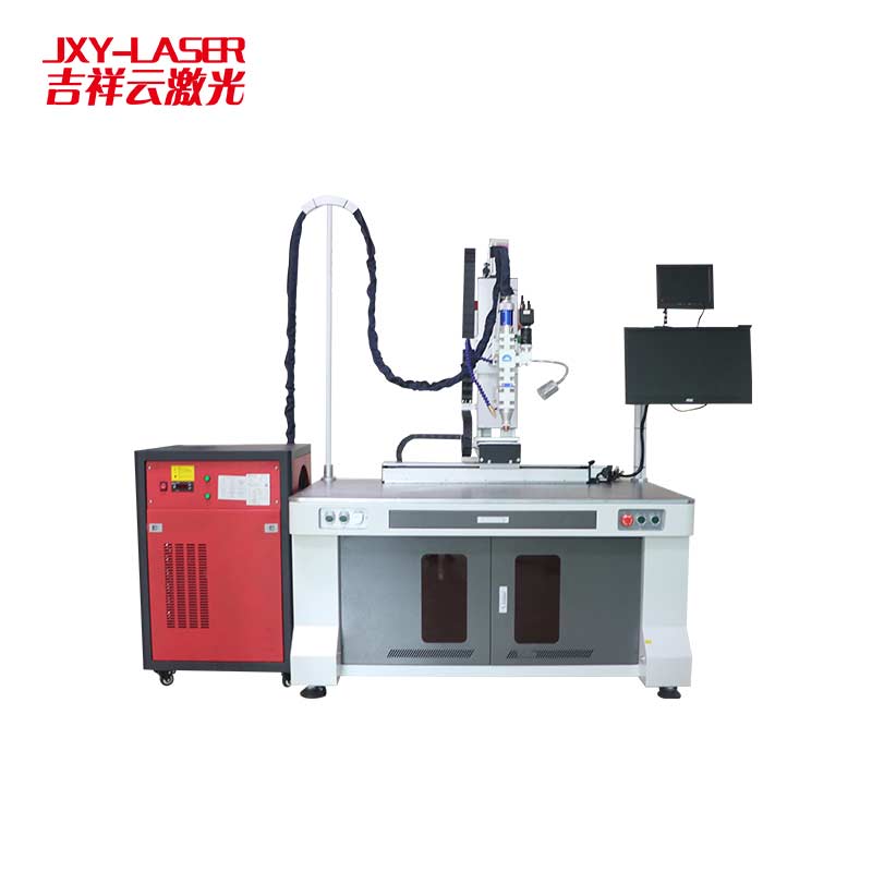 激光焊接機(jī)1.jpg “激光焊接機(jī)”/