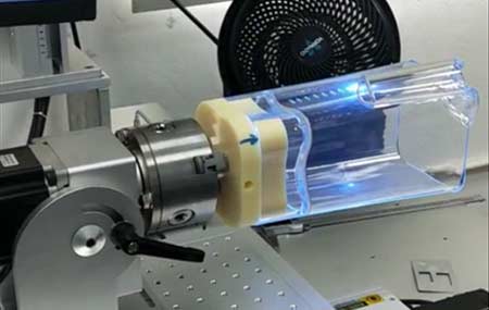 3D曲面激光打標(biāo)機(jī)在果汁機(jī)上面的應(yīng)用案例分析